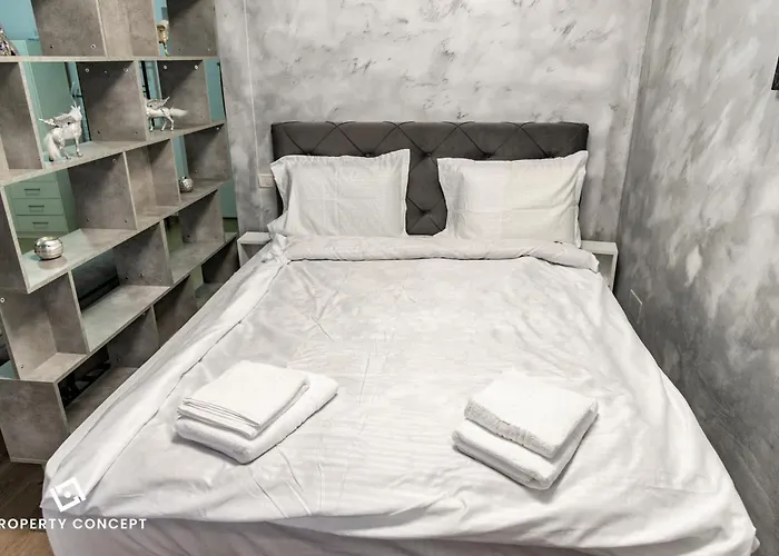 Central Residence Apartment 724