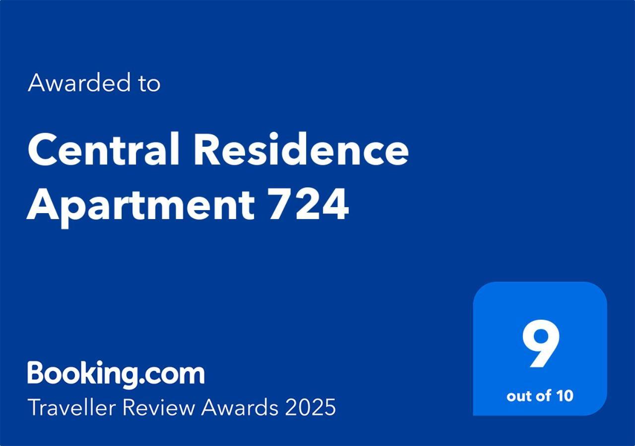 Apartament 724 *